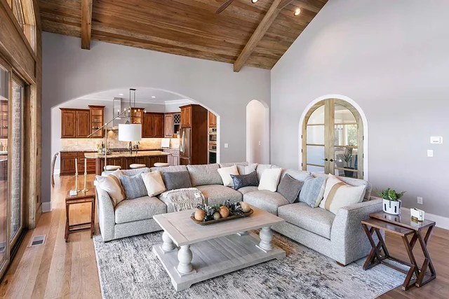 Excalibur II: Excalibur ll Living (3) — Providence Builders home