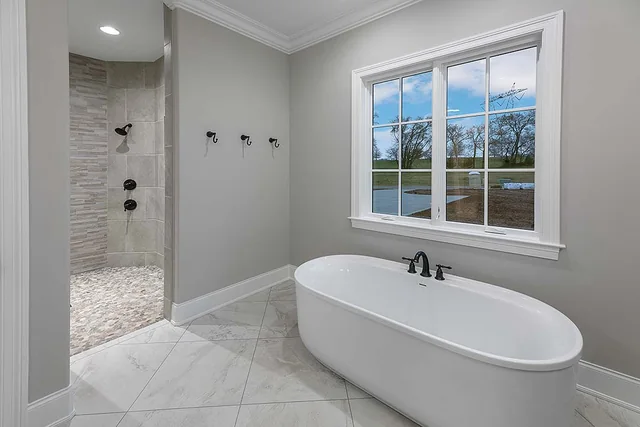 Matterhorn Ensuite (1) — Providence Builders home
