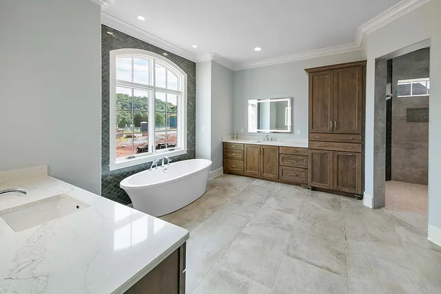 Versailles Ensuite (10) — Providence Builders home