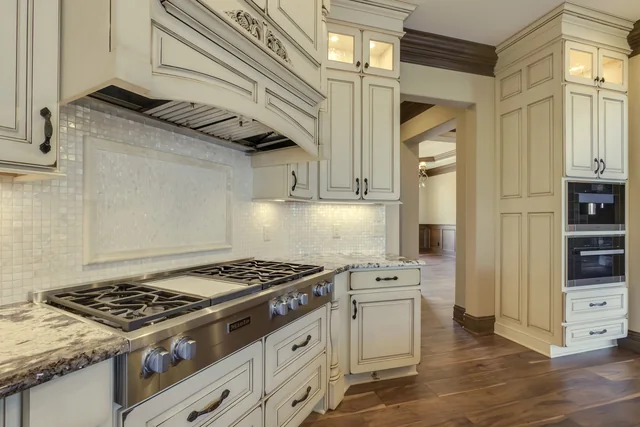 18 1178 ZepherDrive Kitchen06 — Providence Builders home