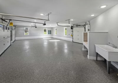Auberlun Garage (1)