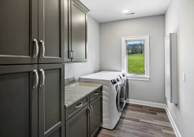 Auberlun Laundry Room (1)